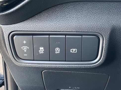 Used 2025 Kia Soul S FWD image 21