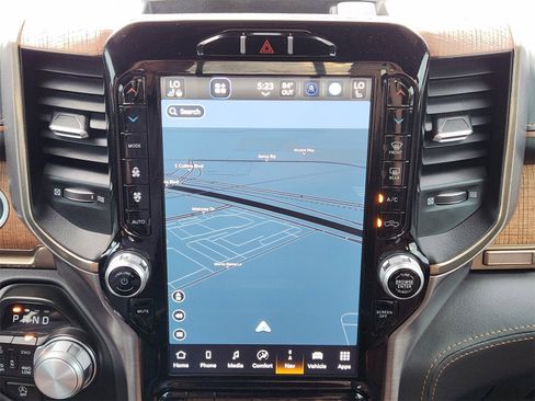 Used 2023 RAM 1500 Limited w/ Body Color Bumper Group image 27