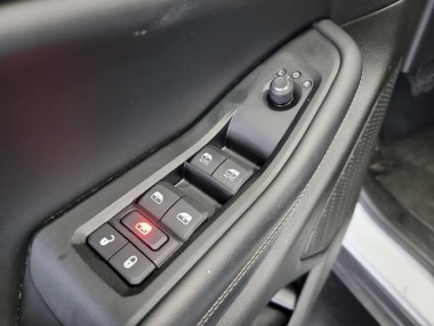 Used 2023 Jeep Grand Cherokee L Limited AWD/4WD image 14