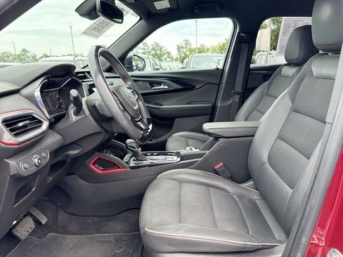 Used 2023 Chevrolet TrailBlazer RS w/ Convenience Package AWD/4WD image 19