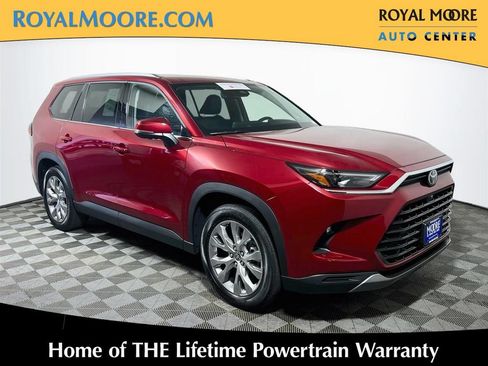 Certified 2025 Toyota Grand Highlander AWD image 1
