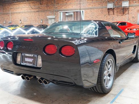 Used 2004 Chevrolet Corvette Z06 RWD image 12