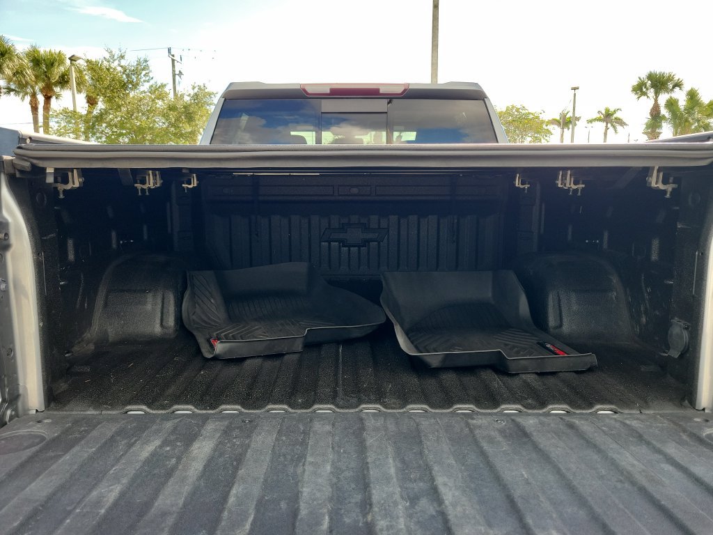 Used 2021 Chevrolet Silverado 1500 LTZ AWD/4WD image 29