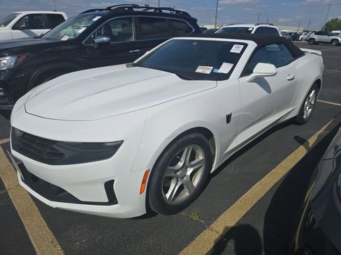 Used 2020 Chevrolet Camaro LT image 2