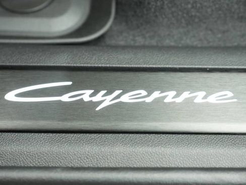 New 2026 Porsche Cayenne E-Hybrid AWD/4WD image 34