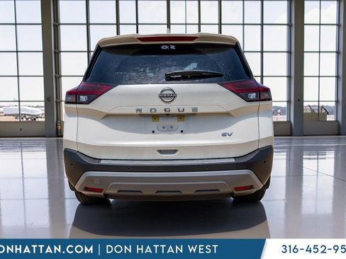 Used 2023 Nissan Rogue SV FWD image 30