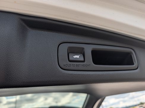 Used 2025 Honda CR-V Sport Touring image 20