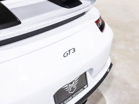 Used 2018 Porsche 911 GT3 image 9