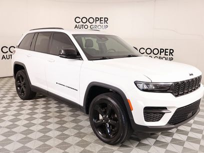 Used 2022 Jeep Grand Cherokee Altitude