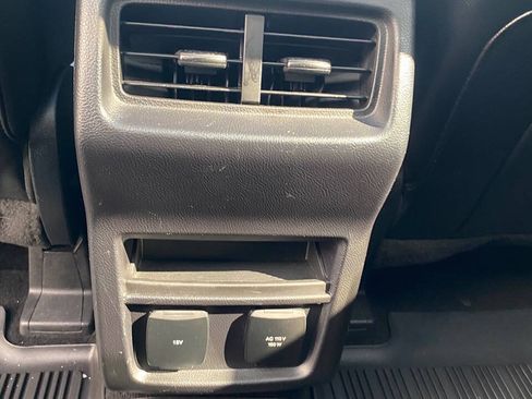 Used 2018 Ford Edge SEL w/ Equipment Group 201A AWD/4WD image 18