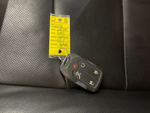 Used 2024 GMC Terrain SLT image 26