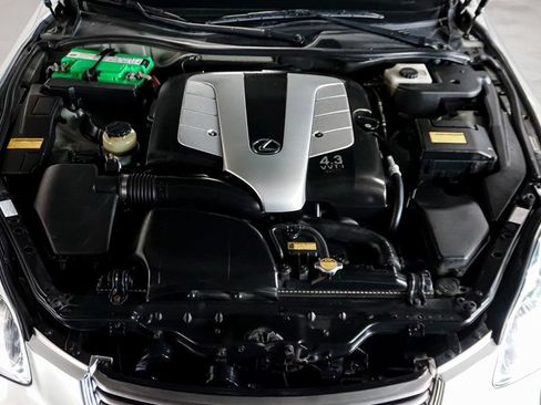 Used 2004 Lexus SC 430 Convertible RWD image 16