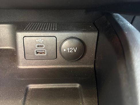 Used 2025 Ford Escape Active AWD/4WD image 14
