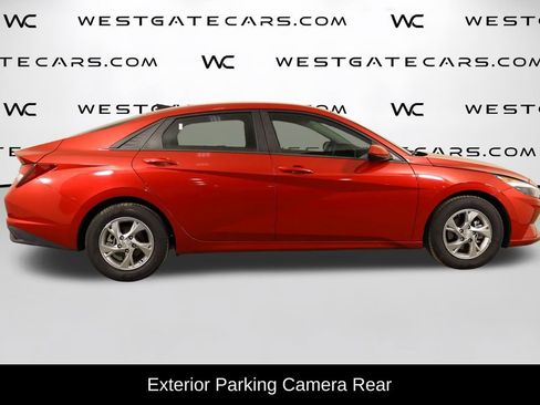 Used 2021 Hyundai Elantra SE image 7