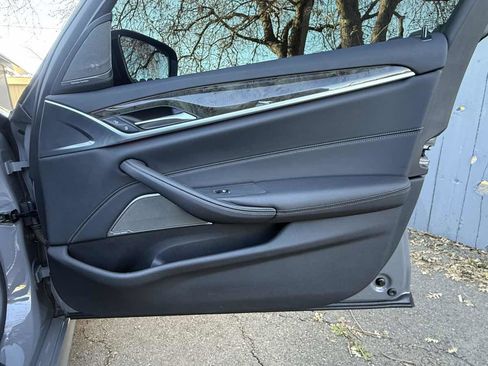 Used 2022 BMW 540i 540i w/ M Sport Package image 31