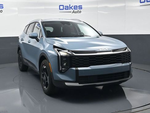 New 2026 Kia Sportage EX AWD/4WD image 3