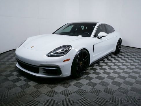 Used 2017 Porsche Panamera 4S image 1