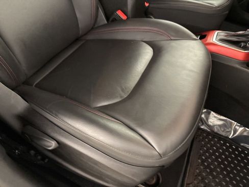 Used 2022 Jeep Renegade Trailhawk image 28