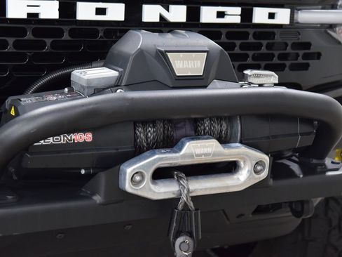 Used 2024 Ford Bronco Everglades AWD/4WD image 13