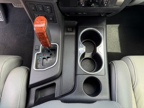 Used 2021 Toyota Sequoia Platinum AWD/4WD image 23