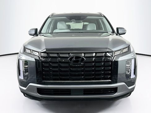 Used 2024 Hyundai Palisade SEL FWD image 2