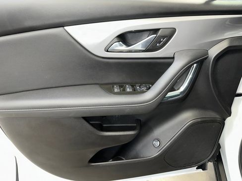 Certified 2024 Chevrolet Blazer LT w/ Convenience Package image 4