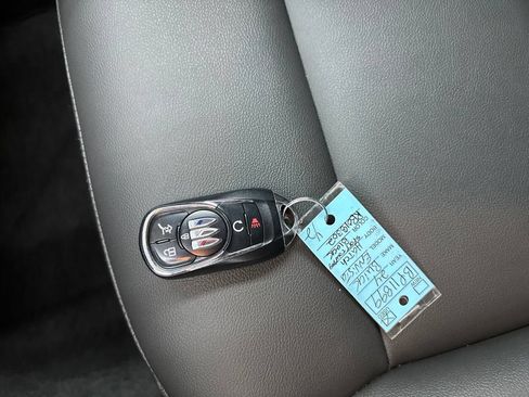 Used 2024 Buick Envista Sport Touring w/ Convenience I Package FWD image 38