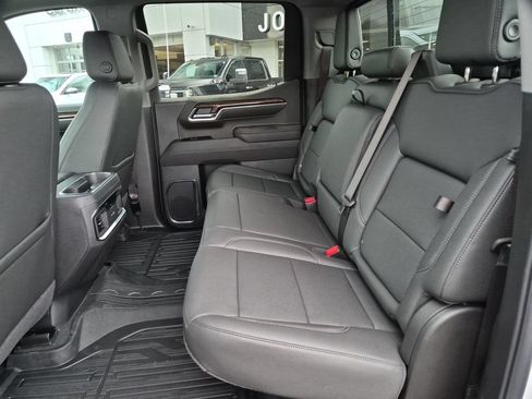 New 2026 GMC Sierra 1500 Elevation w/ Elevation Premium Package AWD/4WD image 15