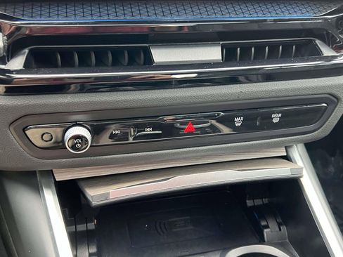 Used 2025 BMW 330i xDrive Sedan image 17