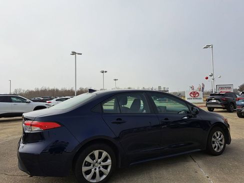 Used 2024 Toyota Corolla LE image 5