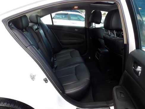 Used 2011 Nissan Maxima 3.5 SV w/ Cold Pkg image 17