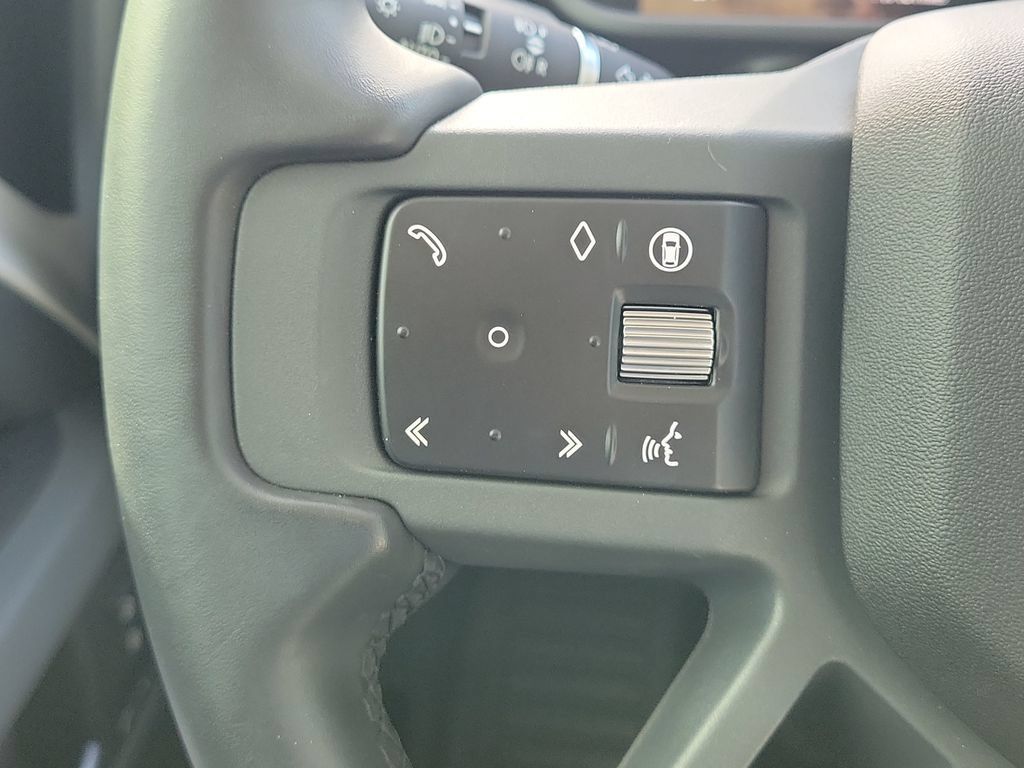 Used 2025 Land Rover Defender 130 S AWD/4WD image 9