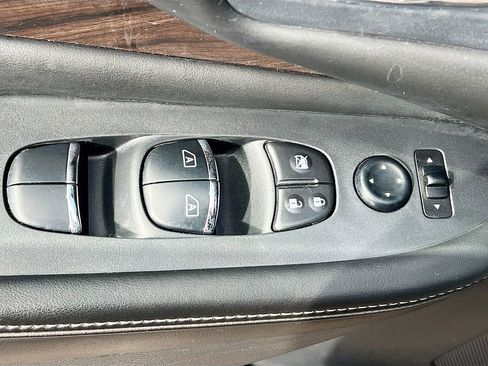 Used 2019 Nissan Murano Platinum w/ Cargo Package image 20