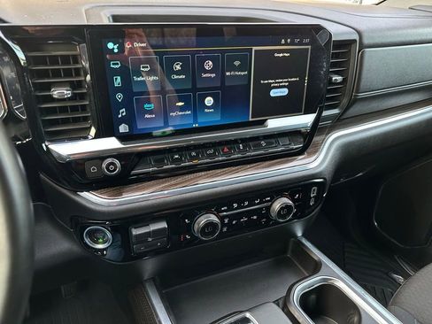 Used 2024 Chevrolet Silverado 1500 RST image 24