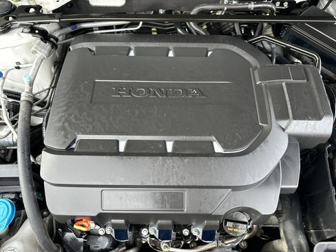 Used 2015 Honda Accord EX-L image 35