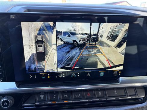 Used 2025 Chevrolet Silverado 2500 LTZ w/ LTZ Premium Package image 15