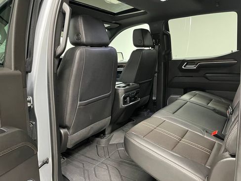 Used 2024 Chevrolet Silverado 1500 High Country w/ High Country Premium Package AWD/4WD image 46