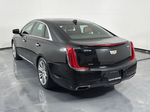 Used 2018 Cadillac XTS Luxury w/ Driver Awareness Package AWD/4WD image 7