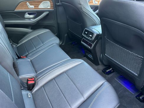 New 2025 Mercedes-Benz GLS 450 4MATIC image 32