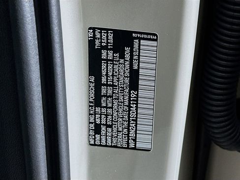 Used 2025 Porsche Cayenne S image 35