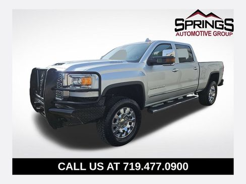 Used 2018 GMC Sierra 2500 Denali w/ Duramax Plus Package AWD/4WD image 1