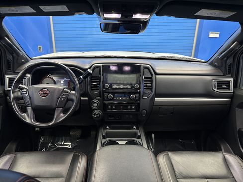 Used 2023 Nissan Titan PRO-4X w/ Pro-4x Convenience Package AWD/4WD image 31