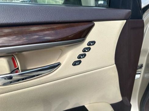 Used 2016 Lexus ES 350 w/ Premium Package w/Wood Trim image 36