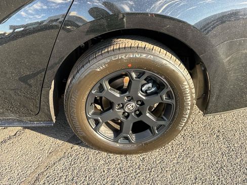 New 2026 Toyota Sienna XLE Woodland Edition AWD/4WD image 6