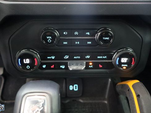 Certified 2024 Ford Bronco Badlands image 21