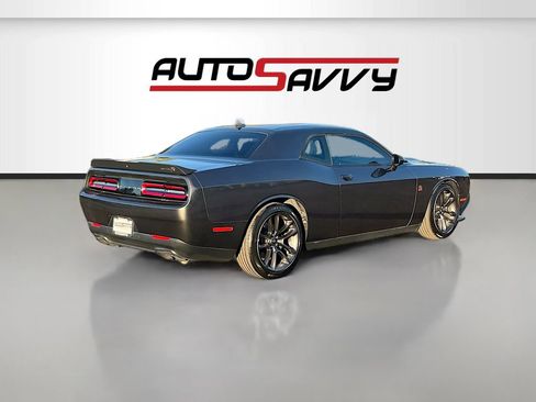 Used 2022 Dodge Challenger R/T Scat Pack RWD image 7