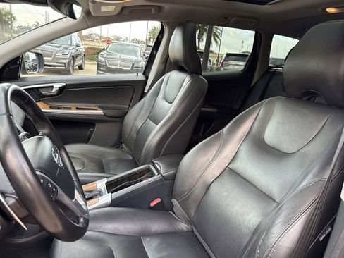 Used 2015 Volvo XC60 T6 w/ Proximity Package image 18