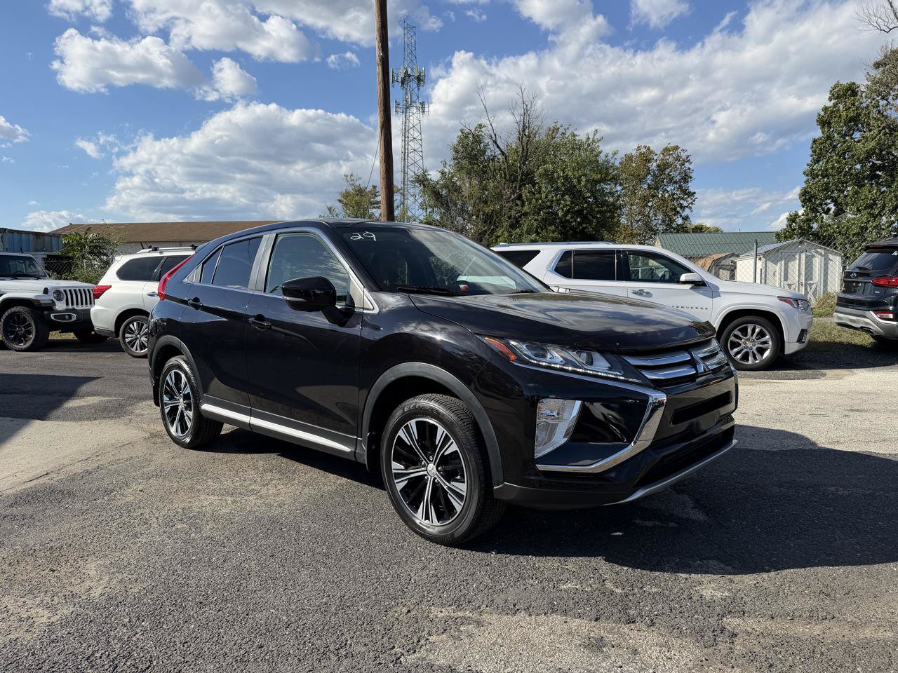 Used 2019 Mitsubishi Eclipse Cross SEL AWD/4WD image 3