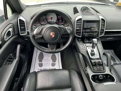 Used 2014 Porsche Cayenne S AWD/4WD image 23