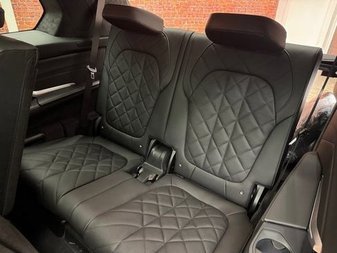 New 2026 BMW X7 xDrive40i w/ Executive Package image 25